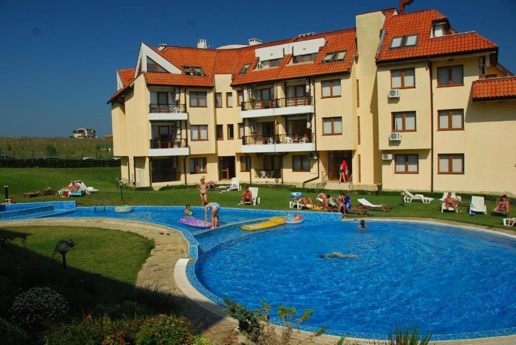 Eggo Apartment - Oasis Beach Apartments Kamchia Bliznatsi Eksteriør billede